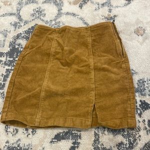 mustard yellow Cordaroy mini skirt with slit from pacsun, size 26